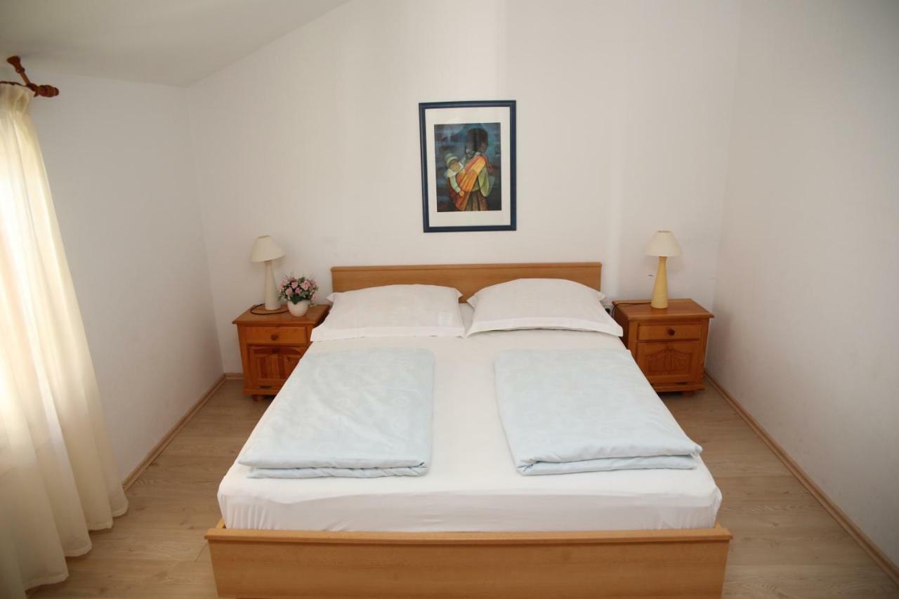 Apartments Fjaka Свети свети Филип и Яков Екстериор снимка