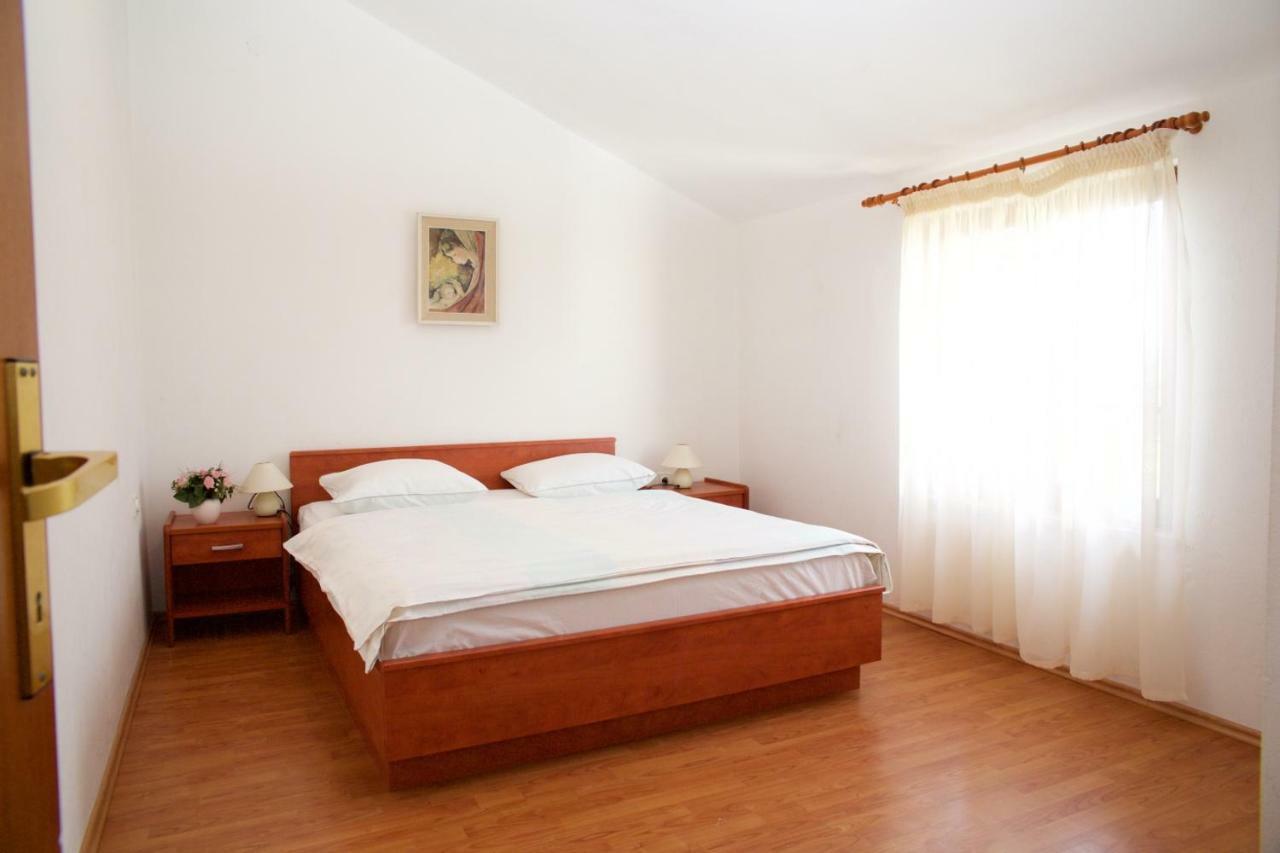 Apartments Fjaka Свети свети Филип и Яков Екстериор снимка