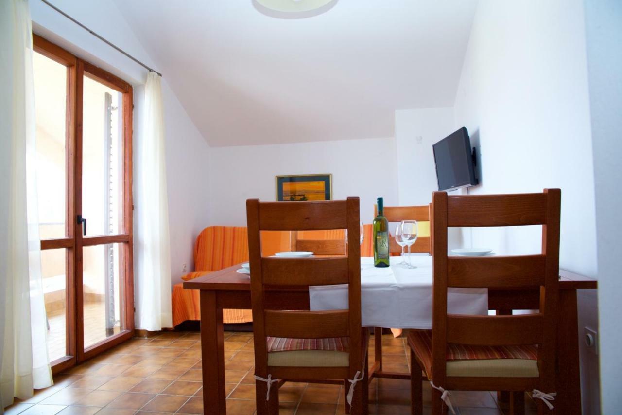 Apartments Fjaka Свети свети Филип и Яков Екстериор снимка