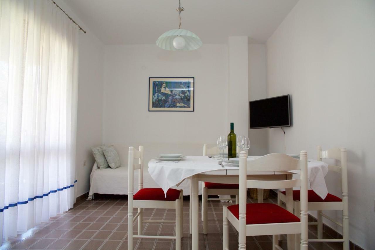Apartments Fjaka Свети свети Филип и Яков Екстериор снимка