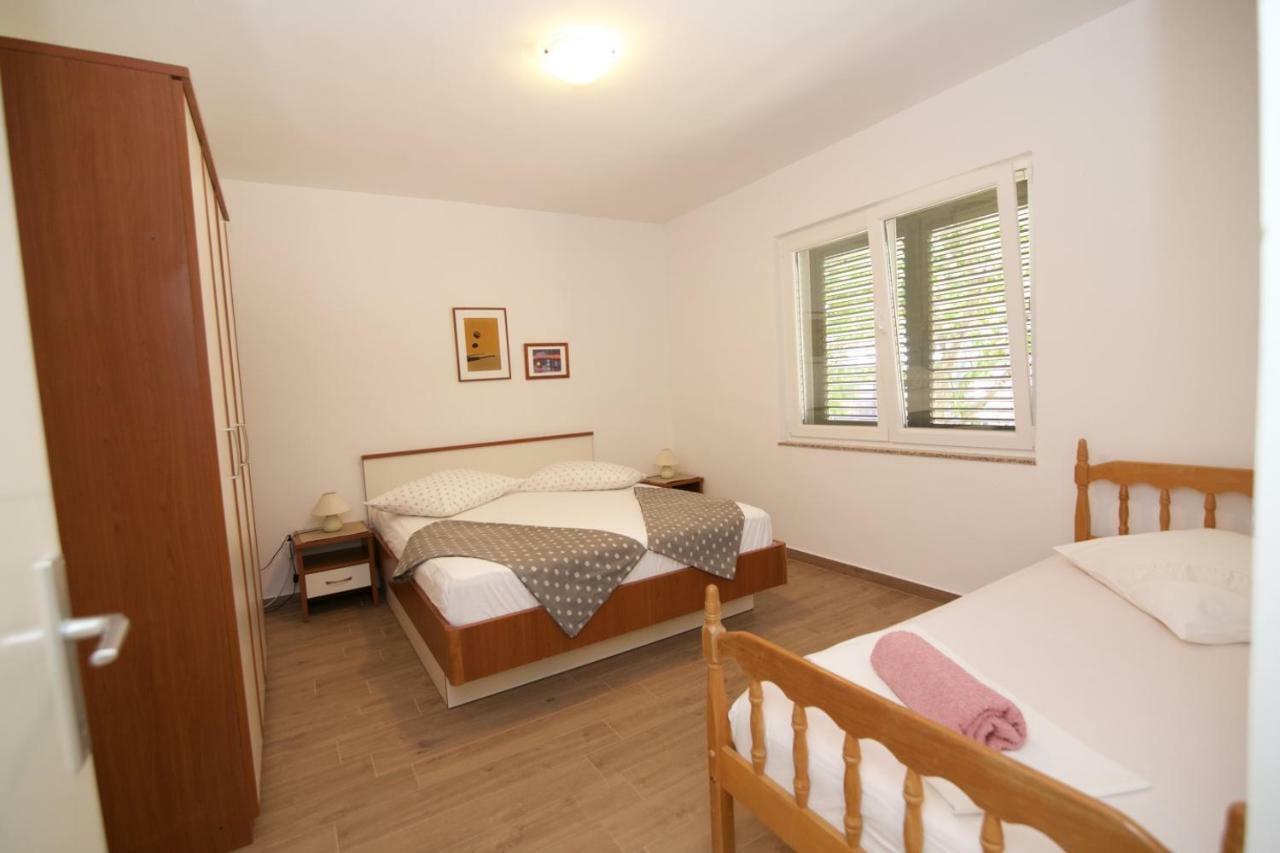Apartments Fjaka Свети свети Филип и Яков Екстериор снимка